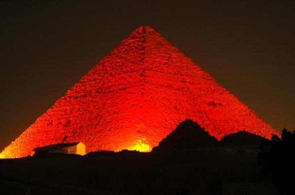 Гиза - Пирамида