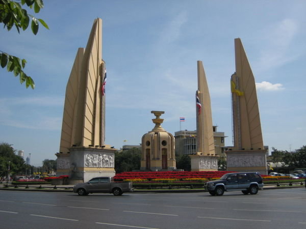  Thailand Bangkok Таиланд - Банкок отзыв - Этот комплекс - признак, что улица Каосан уже близко.