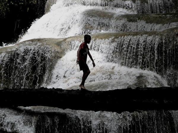  Thailand Bangkok Таиланд - Банкок отзыв Kanchanaburi-River-Kwai - Erawan waterfall Много глубоких лагун