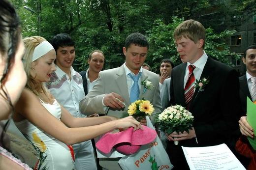стеклянная свадьба