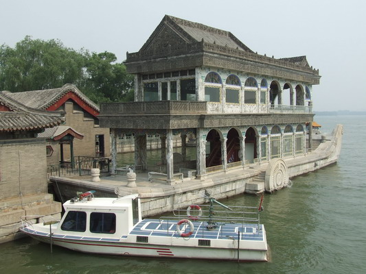 Мраморная ладья в Летнем дворце Пекина beijing