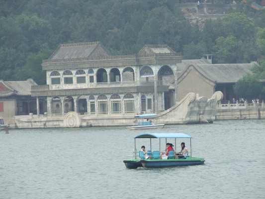 Мраморная ладья в Летнем дворце Пекина beijing