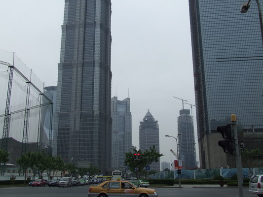 Продолжается непрерывное строительство небоскребов Шанхая shanhai