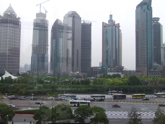 Продолжается непрерывное строительство небоскребов Шанхая shanhai